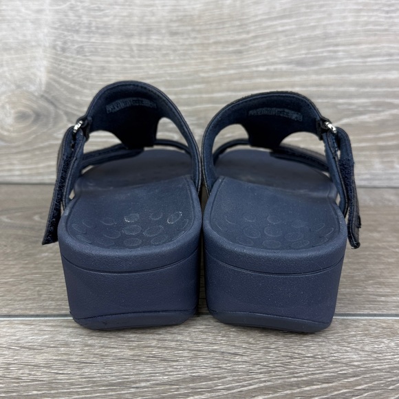 Vionic Ellie Navy Blue Snakeskin Women’s Sz 7 Hook & Loop Platform Sandals - Picture 4 of 10